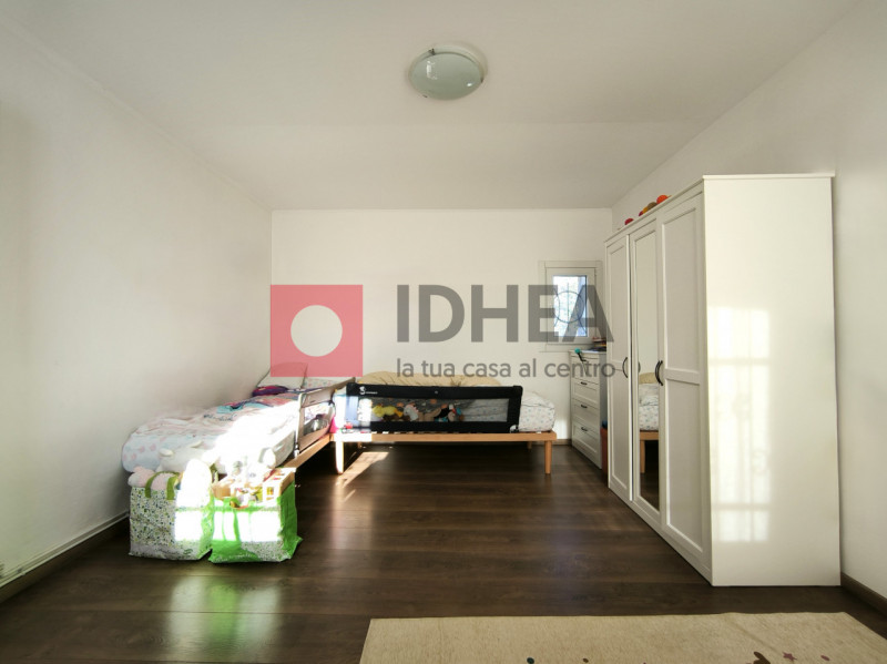 SILEA - LANZAGO CENTRO
RIFERIMENTO "AASI2"

Nel cuore della servitissima zona di Lanzago, nel com...