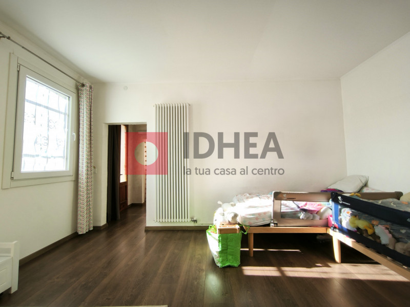 SILEA - LANZAGO CENTRO
RIFERIMENTO "AASI2"

Nel cuore della servitissima zona di Lanzago, nel com...