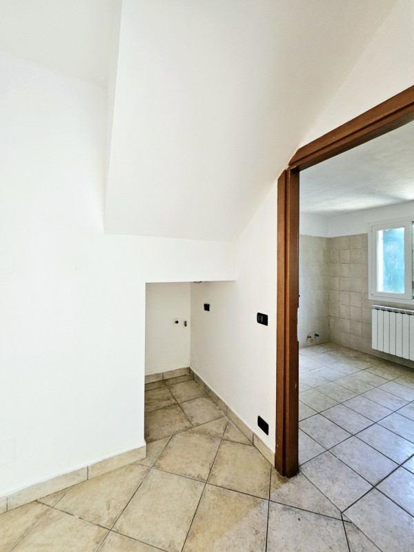 A Borgo Veneto, località Megliadino San Fidenzio, proponiamo in vendita villetta a schiera centra...