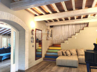 Endteil eines Bauernhauses mit Garten, Landschaft von Vinci, Toskana