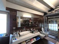 Endteil eines Bauernhauses mit Garten, Landschaft von Vinci, Toskana