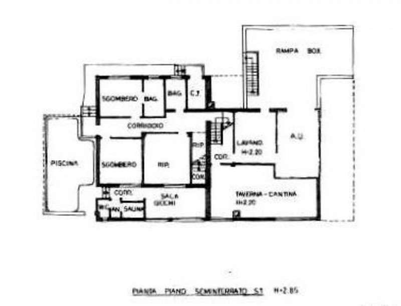 Immobile in esclusiva al Gruppo Padova MLS

PRESTIGIOSA VILLA SINGOLA CON PISCINA INTERNA E AREA ...
