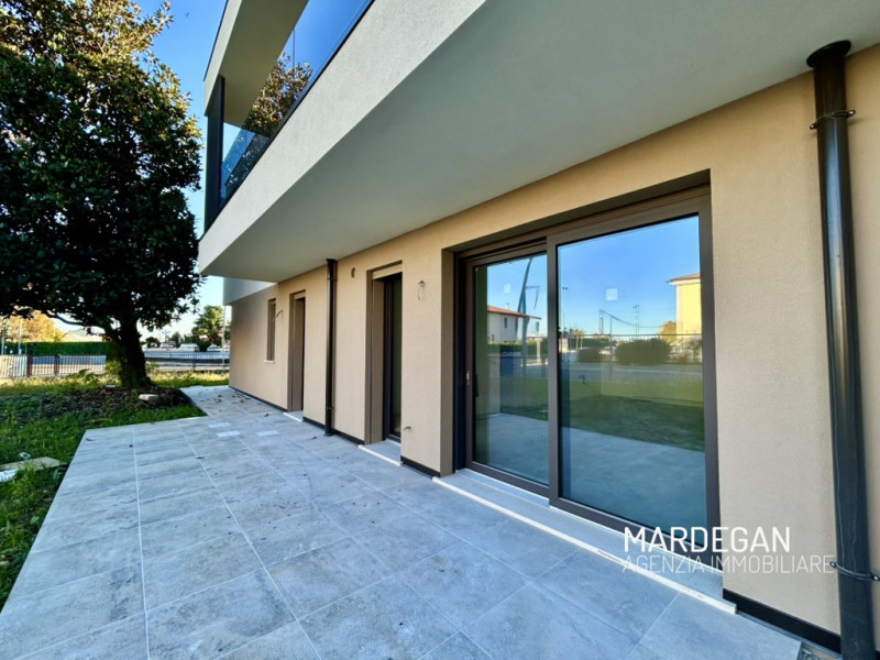 Quando vieni a scoprirlo? Proponiamo in vendita un nuovissimo appartamento quadrilocale situato i...