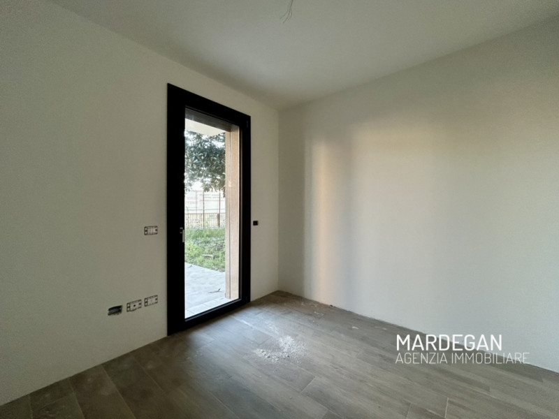 Quando vieni a scoprirlo? Proponiamo in vendita un nuovissimo appartamento quadrilocale situato i...