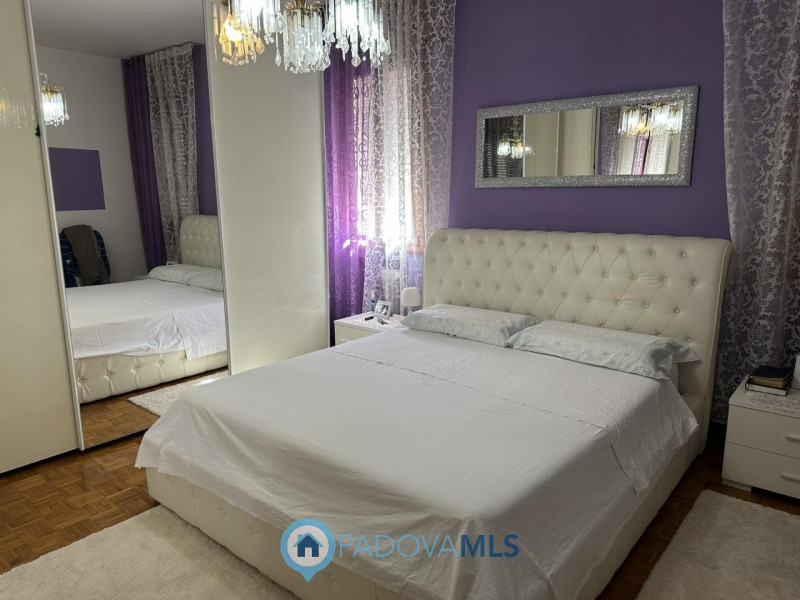 Immobile in esclusiva al Gruppo Padova MLS
Nel cuore del quartiere Pio X° a due minuti dal centro...