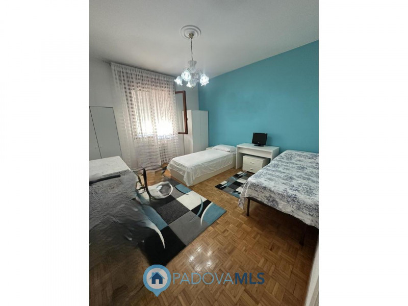 Immobile in esclusiva al Gruppo Padova MLS
Nel cuore del quartiere Pio X° a due minuti dal centro...