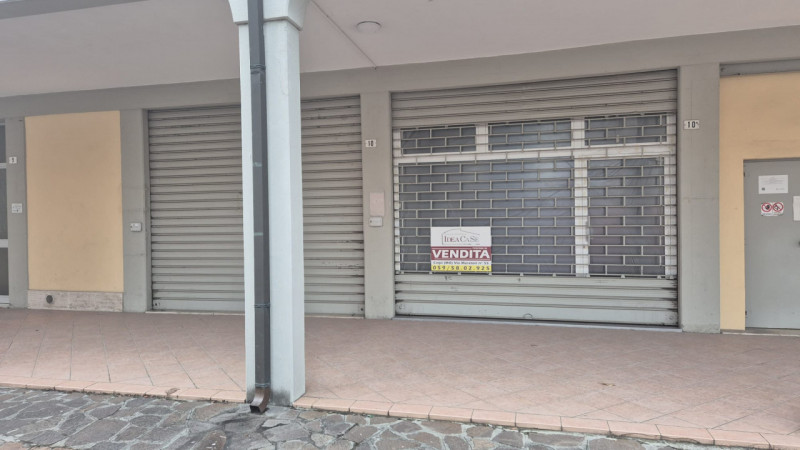 Novi di Modena Vendita Negozio