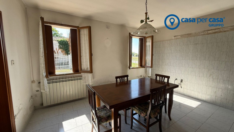 Arqu&agrave; Polesine Vendita Casa singola terratetto