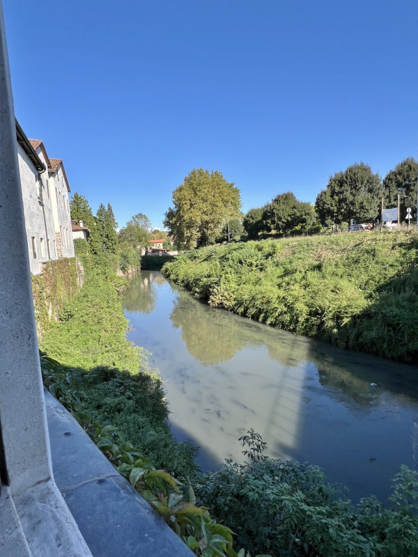 AMPIO TRICAMERE IN CONTESTO DI EX CONVENTO NEL CENTRO STORICO DI VICENZA - RIF. 8292 - EURO 395.0...