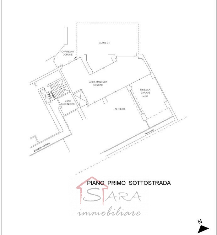 Ampio garage 50 mq in vendita - Padova, Riviera dei Mugnai

Un'occasione unica per un parcheggio ...