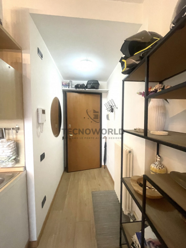 Scopri questo affascinante appartamento bilocale situato a Bassano del Grappa, a pochi passi dal ...