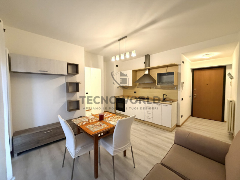 Scopri questo affascinante appartamento bilocale situato a Bassano del Grappa, a pochi passi dal ...