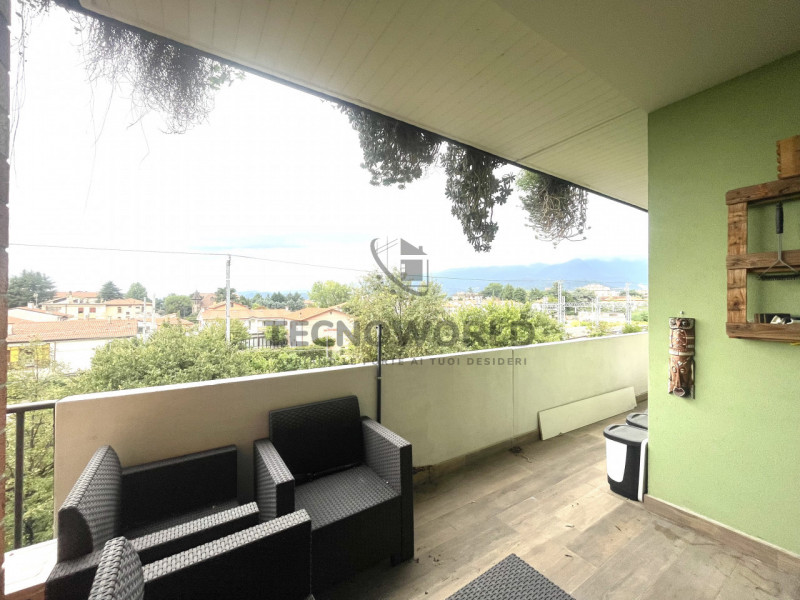 Scopri questo affascinante appartamento bilocale situato a Bassano del Grappa, a pochi passi dal ...