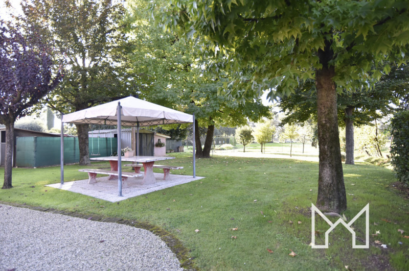 RAMON DI LORIA- In zona immersa nel verde comoda al centro paese, proponiamo abitazione indipende...