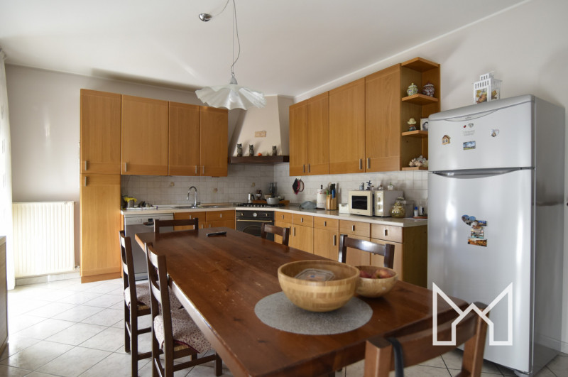 RAMON DI LORIA- In zona immersa nel verde comoda al centro paese, proponiamo abitazione indipende...