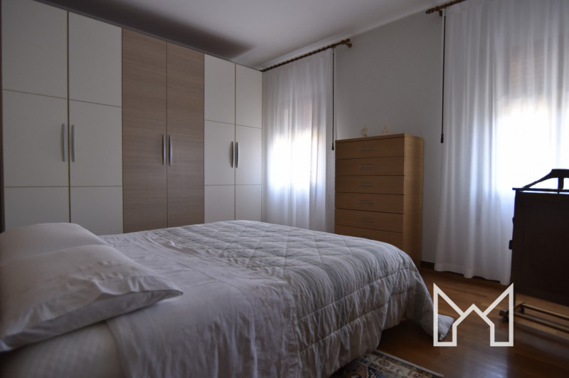 RAMON DI LORIA- In zona immersa nel verde comoda al centro paese, proponiamo abitazione indipende...