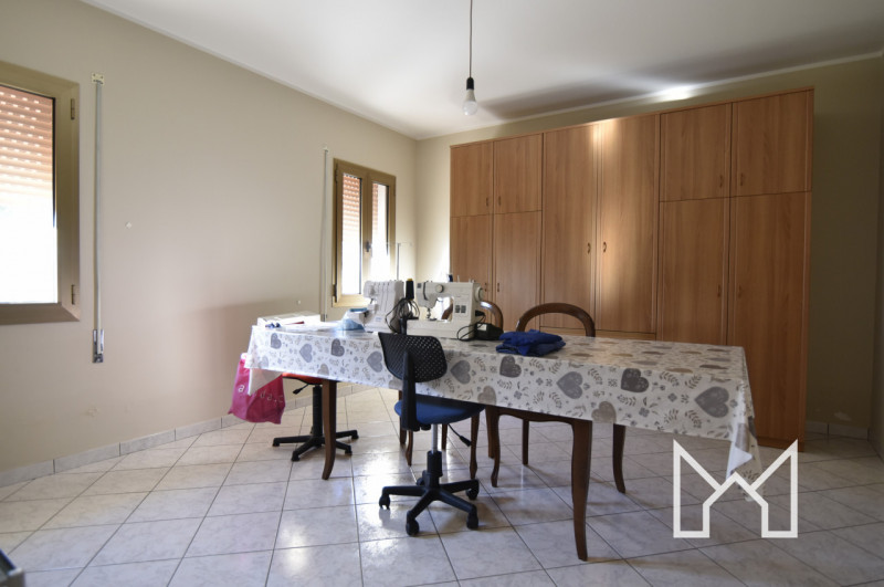 RAMON DI LORIA- In zona immersa nel verde comoda al centro paese, proponiamo abitazione indipende...