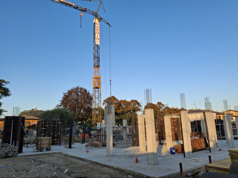 Meraviglioso attico con terrazze! In Classe A4 verra' consegnato finito per la Primavera 2027. Te...