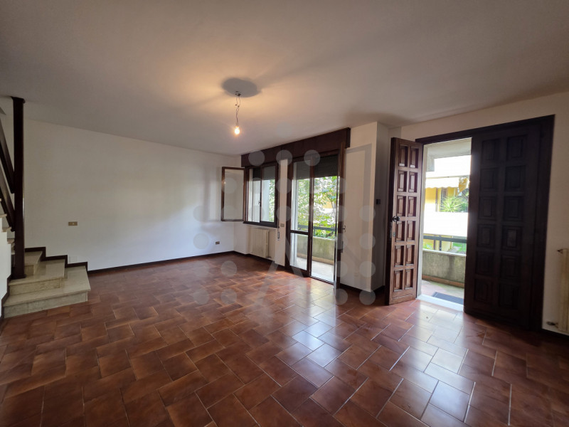 Indipendenza, giardino e tutti i servizi a piedi

Nel prestigioso quartiere Pescarini di Abano Te...