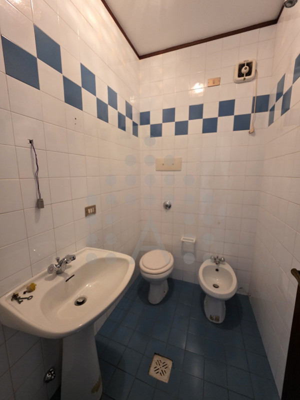 Indipendenza, giardino e tutti i servizi a piedi

Nel prestigioso quartiere Pescarini di Abano Te...