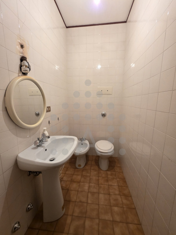 Indipendenza, giardino e tutti i servizi a piedi

Nel prestigioso quartiere Pescarini di Abano Te...