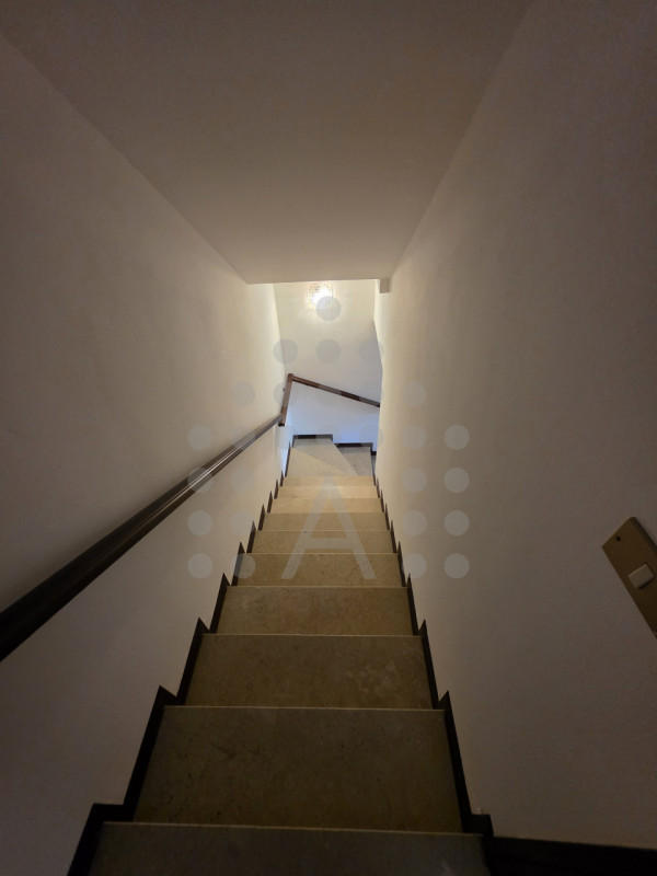 Indipendenza, giardino e tutti i servizi a piedi

Nel prestigioso quartiere Pescarini di Abano Te...