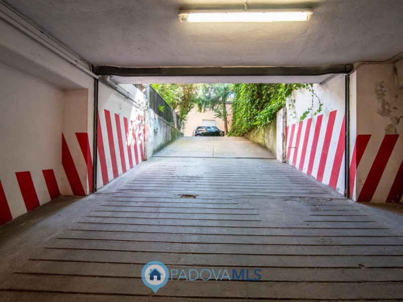 Immobile in esclusiva al Gruppo Padova MLS

*Appartamento in Vendita: Eleganza e Comfort nel Cuor...