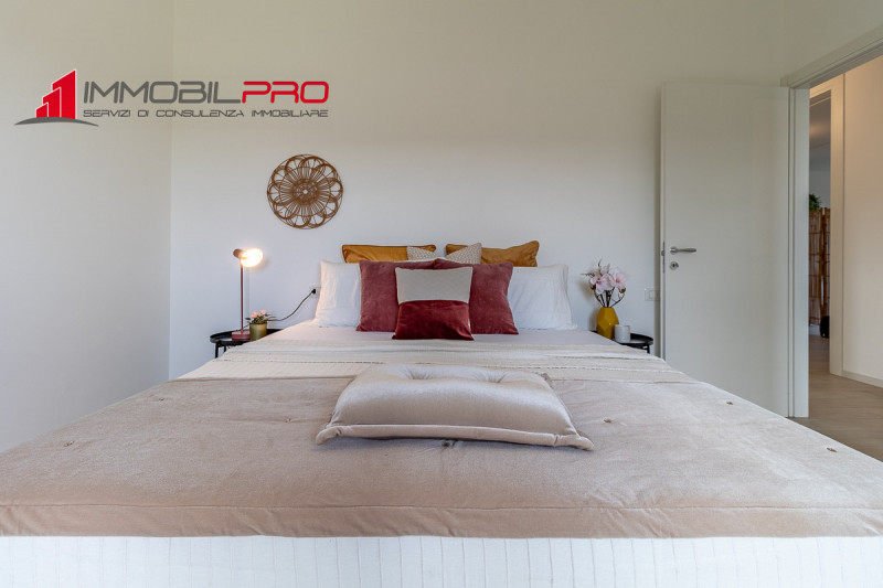 NUOVO TRICAMERE AL PIANO PRIMO IN CLASSE A1!!!

Proponiamo in vendita meraviglioso appartamento t...