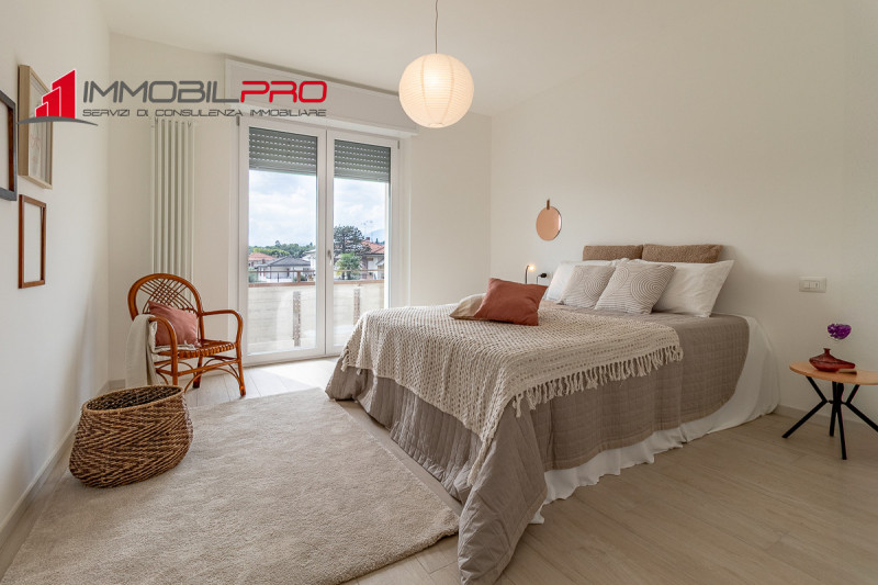 NUOVO TRICAMERE AL PIANO PRIMO IN CLASSE A1!!!

Proponiamo in vendita meraviglioso appartamento t...