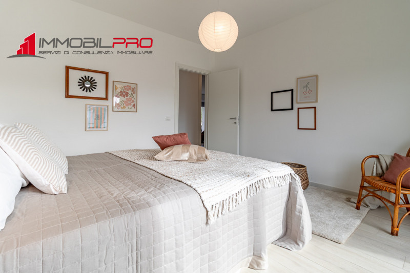 NUOVO TRICAMERE AL PIANO PRIMO IN CLASSE A1!!!

Proponiamo in vendita meraviglioso appartamento t...