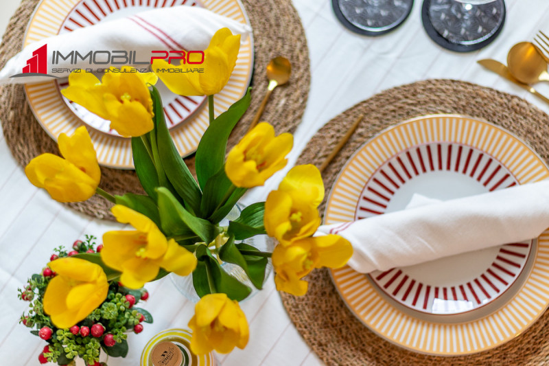 NUOVO TRICAMERE AL PIANO PRIMO IN CLASSE A1!!!

Proponiamo in vendita meraviglioso appartamento t...