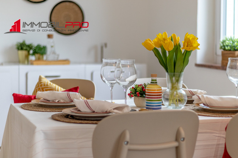 NUOVO TRICAMERE AL PIANO PRIMO IN CLASSE A1!!!

Proponiamo in vendita meraviglioso appartamento t...