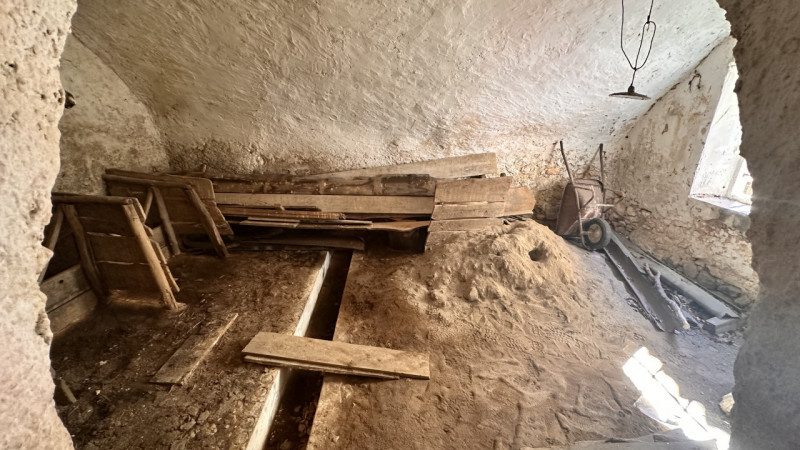 Nel cuore della splendida Contrà Draghi, ad Arsiero (VI), ti aspetta un angolo di pace e autentic...