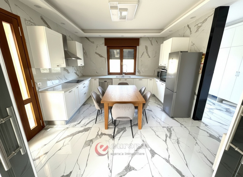 A 5 km. da Ospedaletto (VI) e dal casello Vicenza Nord, precisamente in v. Molino a Bolzano Vicen...