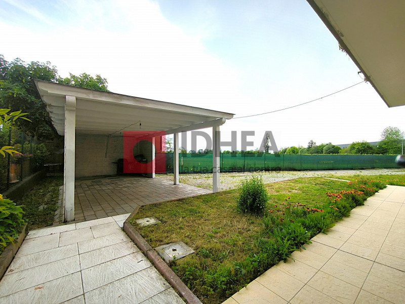 "RIFERIMANTO FPSB5"

SAN BIAGIO DI CALLALTA - OLMI. 

In zona residenziale immediatamente vicina ...