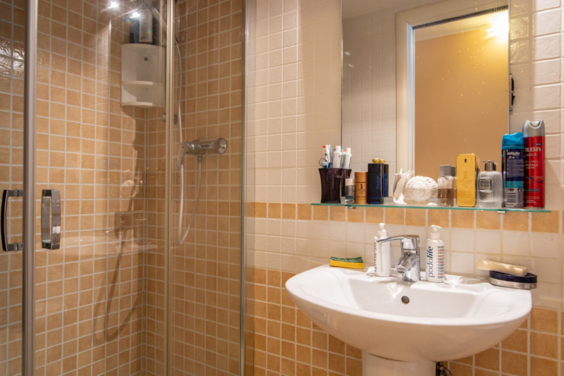 Teolo, nel tranquillo e ricercato quartiere residenziale di San Biagio, proponiamo in vendita rec...