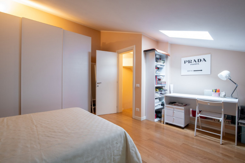 Teolo, nel tranquillo e ricercato quartiere residenziale di San Biagio, proponiamo in vendita rec...