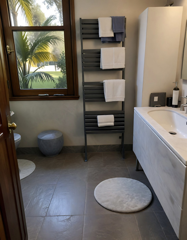 (Per INFO Stefania 3409601861) In vendita straordinaria casa singola terratetto situata a Montebe...