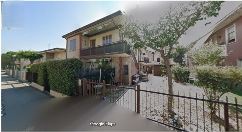 Nel pieno centro di Saccolongo, in una posizione strategica e comoda a tutti i principali servizi...