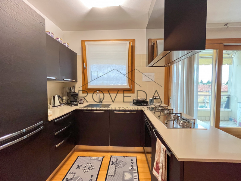 PREGANZIOL

RIFERIMENTO: PR9

Scopri altre opportunità sul nostro sito e approfitta dei nostri se...