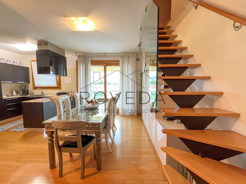 PREGANZIOL

RIFERIMENTO: PR9

Scopri altre opportunità sul nostro sito e approfitta dei nostri se...