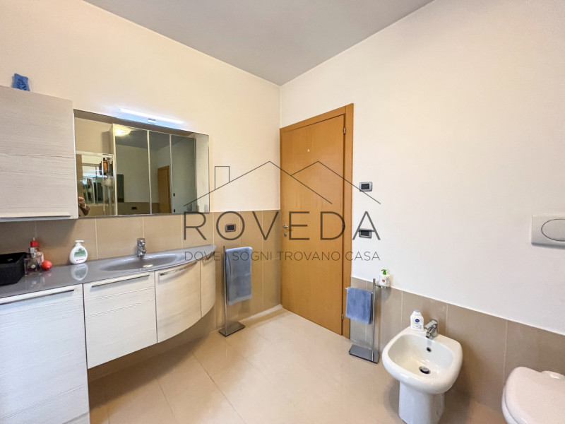 PREGANZIOL

RIFERIMENTO: PR9

Scopri altre opportunità sul nostro sito e approfitta dei nostri se...