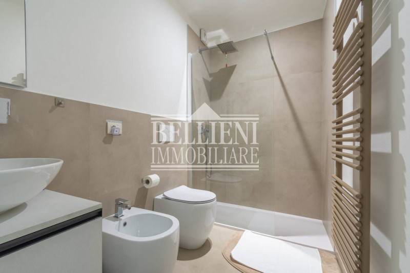 SAN BIAGIO - Proponiamo in vendita un appartamento al piano primo di un elegante complesso reside...