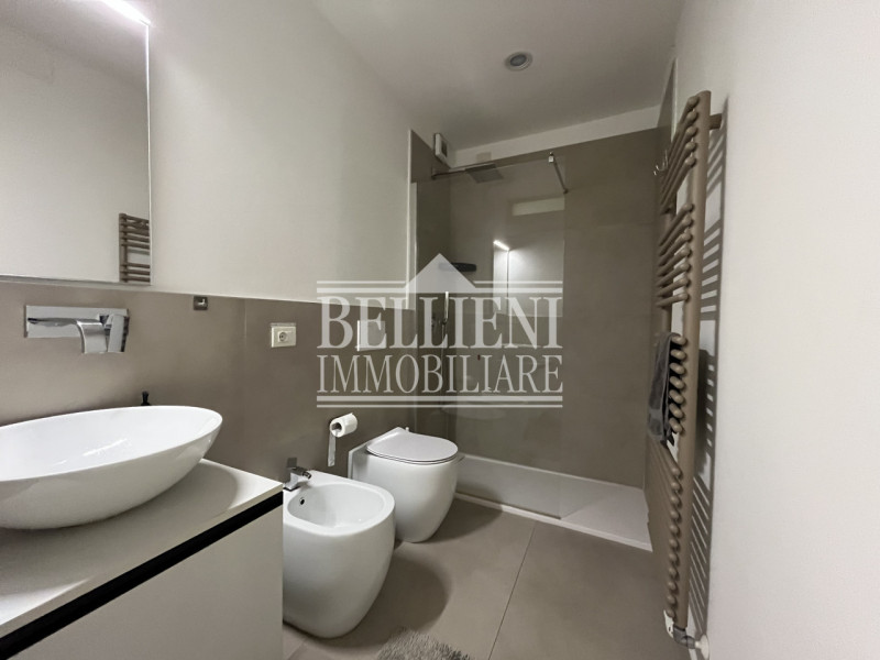 SAN BIAGIO - Proponiamo in vendita un appartamento al piano primo di un elegante complesso reside...