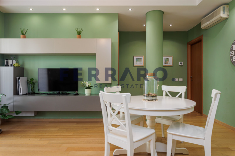 Proponiamo in vendita un recente appartamento trilocale del 2009 situato in zona Ghirada a Trevis...