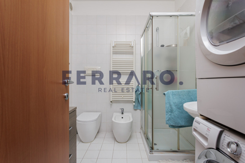 Proponiamo in vendita un recente appartamento trilocale del 2009 situato in zona Ghirada a Trevis...