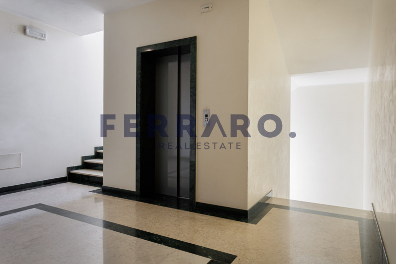 Proponiamo in vendita un recente appartamento trilocale del 2009 situato in zona Ghirada a Trevis...