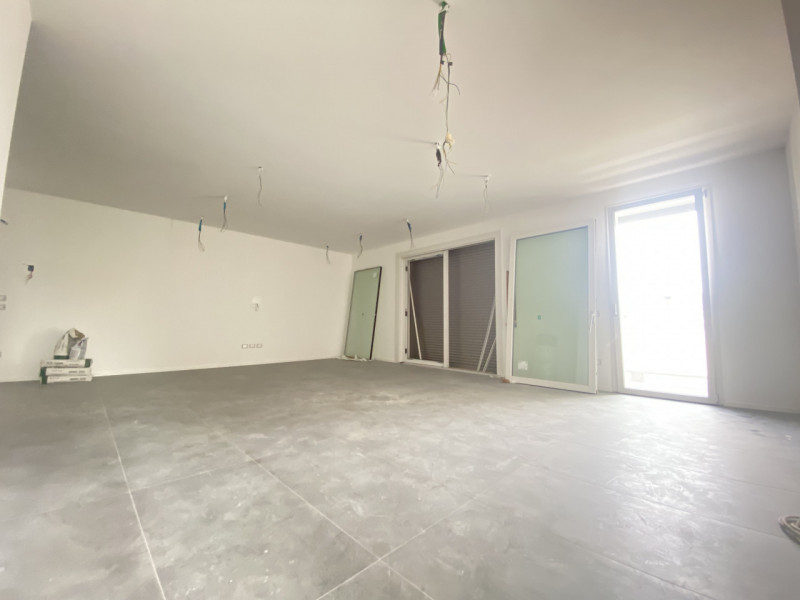 Scopri la tua nuova casa nel cuore di Massanzago, un comune che offre tranquillità e servizi a po...