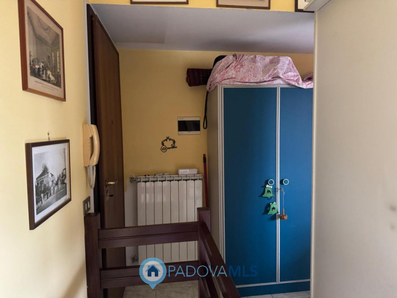 Immobile in esclusiva al Gruppo Padova MLS

In zona Mortise, proponiamo in vendita un luminoso ap...