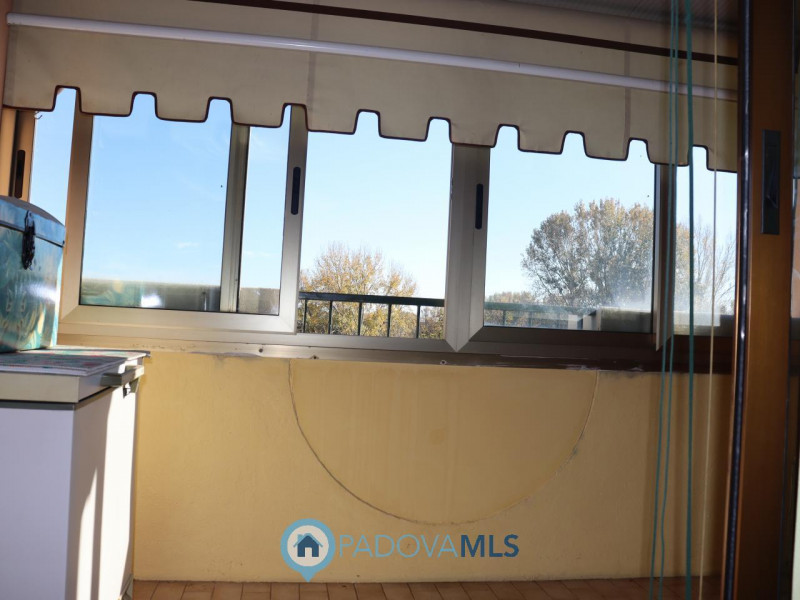 Immobile in esclusiva al Gruppo Padova MLS

In zona Mortise, proponiamo in vendita un luminoso ap...